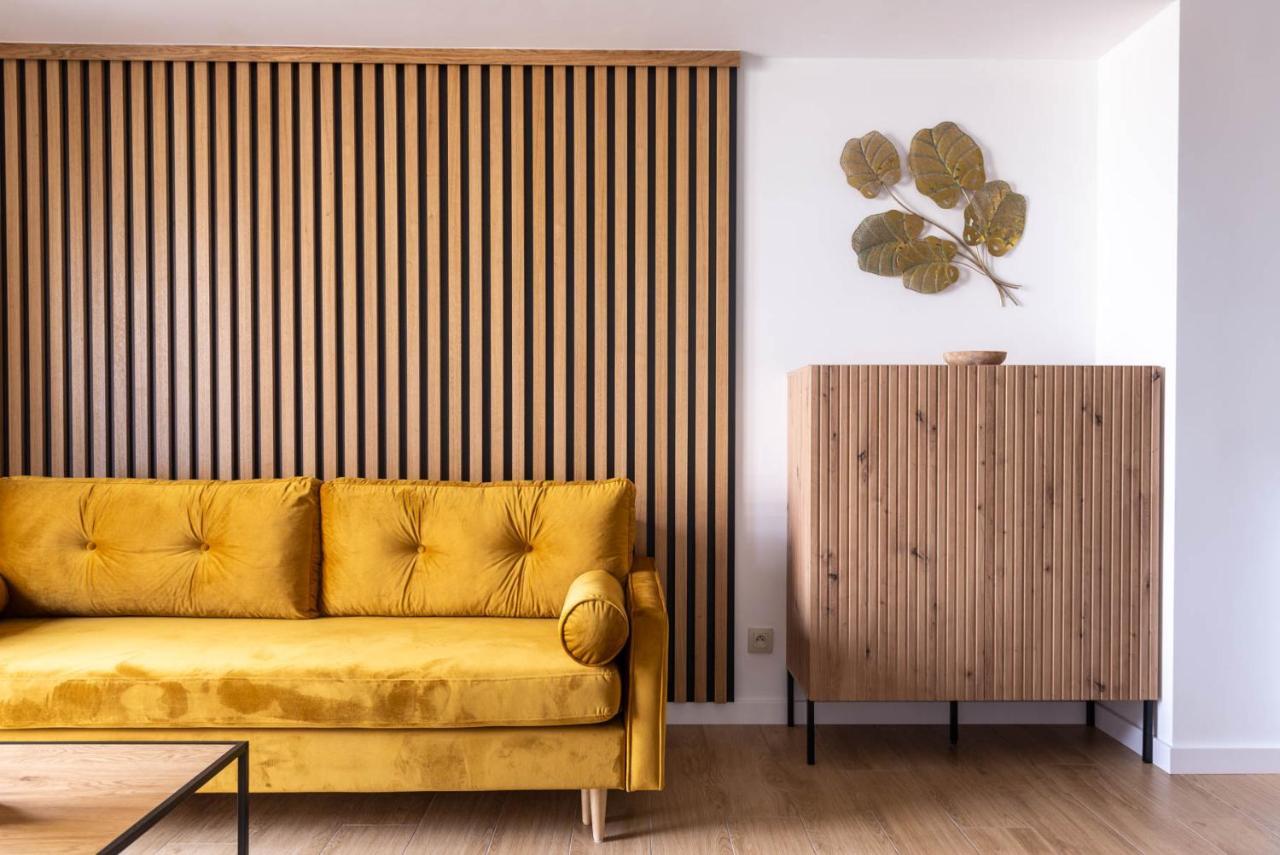 Apartment Forest 21 By Housine Zator